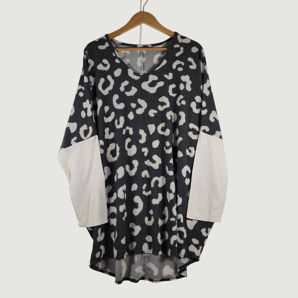 Leopard Print Dolman Sleeve Sweater Tunic Top V-Neck High Low Hem Gray White 3X